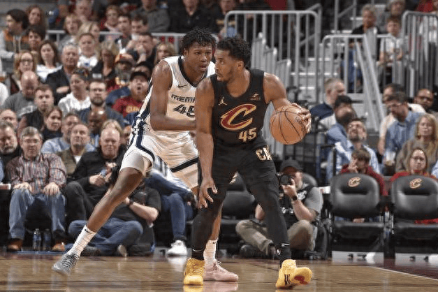 九游iOS版哈兰德在RNG比赛中刷新纪录，重要助攻引发热议！的简单介绍